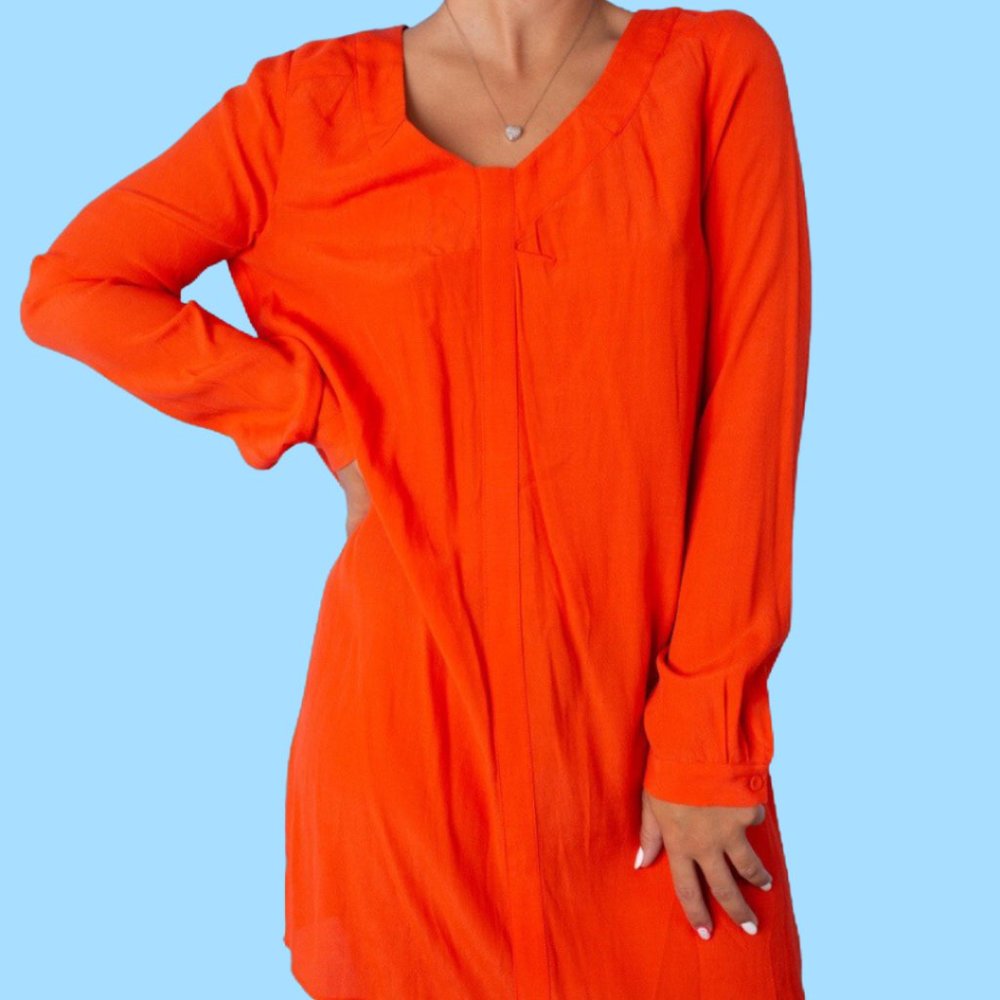 orange dress